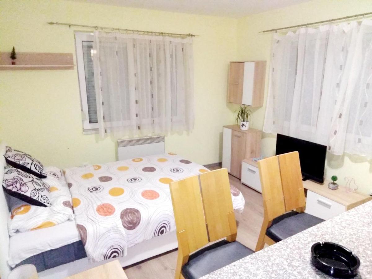 Moskva Apartman Brcko Bagian luar foto
