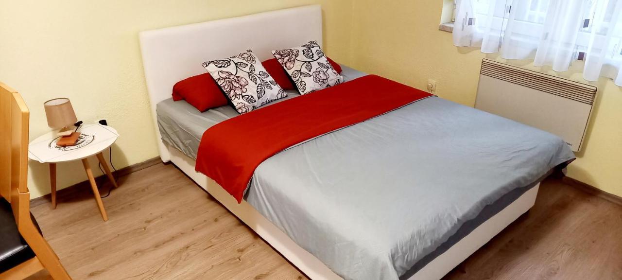 Moskva Apartman Brcko Bagian luar foto
